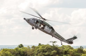 Governo do RJ desistiu de comprar Black Hawk de R$ 70 milhões ao desconfiar que helicóptero de guerra era usado