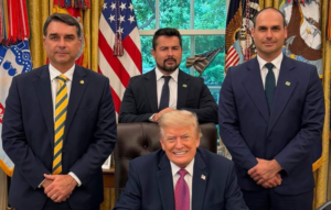 Em inglês, Eduardo Bolsonaro incita Trump a atacar o Brasil e prender Lula: “seguindo passos de Maduro” (VIDEO)