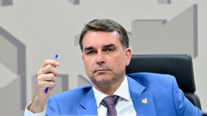 Flávio Bolsonaro não relatou nenhum projeto em 2026