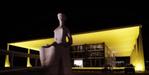 Ala do STF vê tentativa de Moraes, PF e PGR de tirar Lulinha de Mendonça