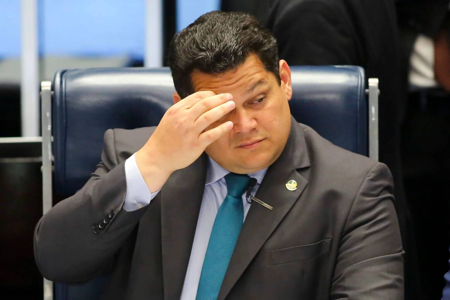 Davi Alcolumbre/ FábioFarias: “as suíças estarão lá?” Sim”, diz Vorcaro