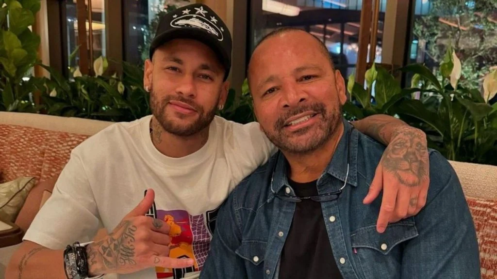 Exclusivo: Flávio Bolsonaro e ‘Neymar Pai’ cobravam recursos de Vorcaro, indicam mensagens