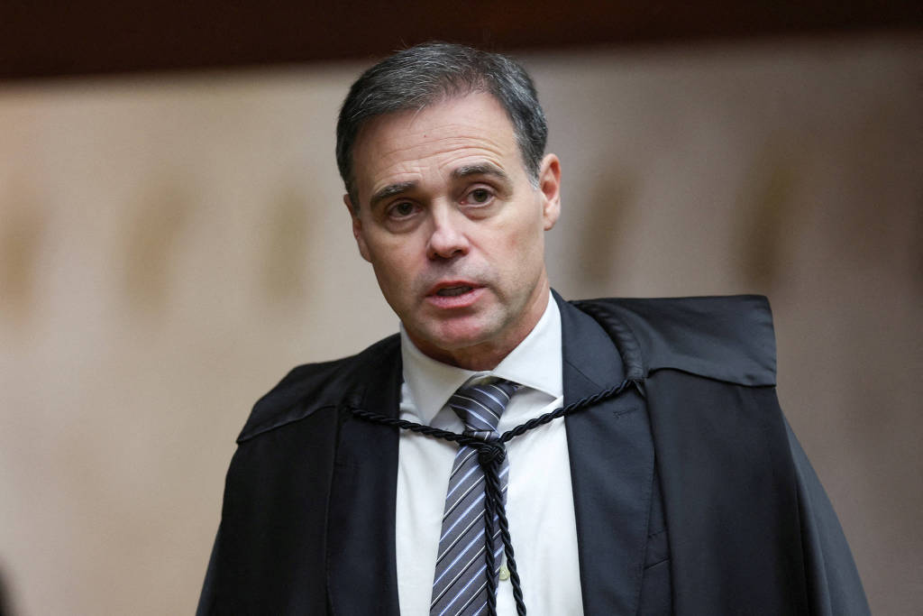 André Mendonça tratou com Cláudio Castro (PL-RJ) sobre prisão de Sérgio Cabral (MDB-RJ); ministro diz que atuou apenas com base nos autos