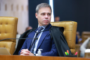Mendonça insiste no sigilo de dados de celular de Vorcaro: ‘contribuiria para tumultuar julgamento’