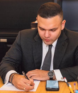 Recém-formado, filho de Nunes Marques citado por Vorcaro ostenta carreira meteórica e acumula grandes clientes